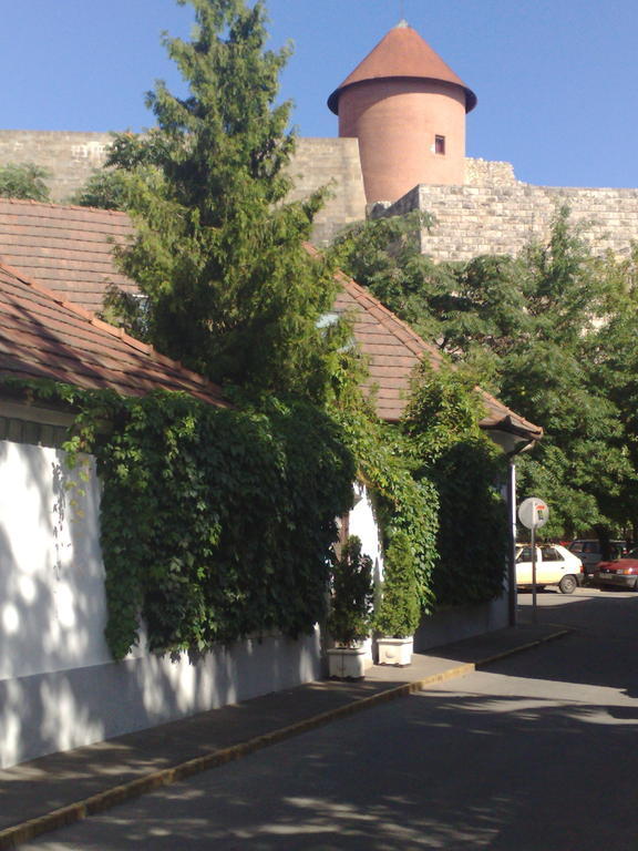 Minaret Apartman إغير الغرفة الصورة